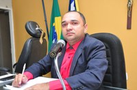 Presidente Tharlis Santos –PSD- Apresentou vários Projetos de Leis e indicativos em Sessão desta segunda dia 17 de fevereiro